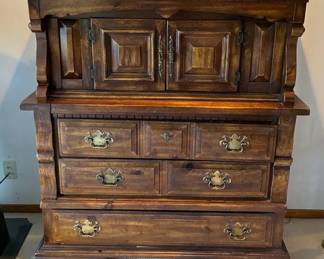 Rustic Country Style Dresser