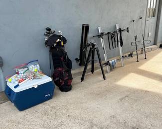 Magique golf clubs, Saturn telescope, Yakima bicycle rack