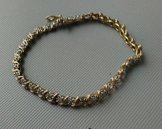 14k gold bracelet with diamonds