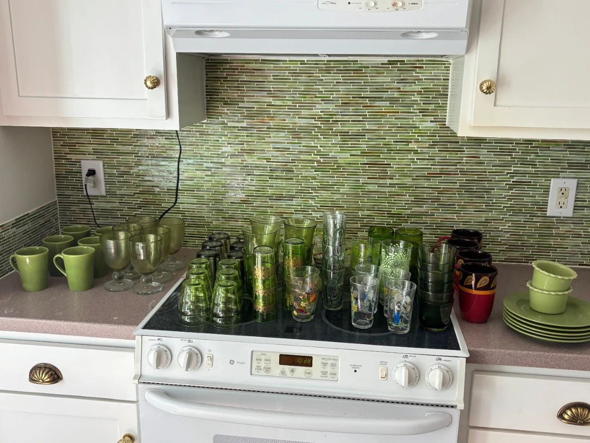 VINTAGE GLASSWARE AND SOME NEW