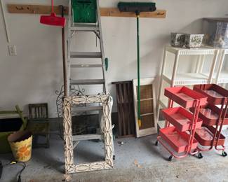 GARAGE ITEMS AND TOOLS
