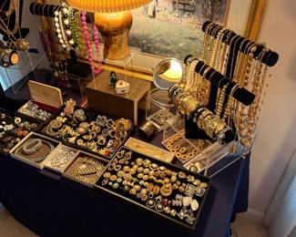 Assorted Vintage Costume Jewelry