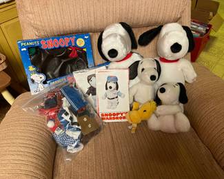 Vintage Snoopy plush toys with wardrobe 