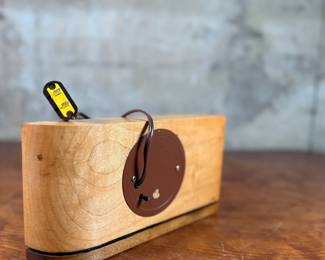 This lot features a beautiful vintage electric clock manufactured by O.B. McClintock Co. in good working order. McClintock Chime Clock – Welcome To Hendersonville, NCThe O.B. McClintock Company, based in Minneapolis, Minnesota, was a prominent early 20th-century manufacturer specializing in bank protection systems, specifically electrical chime clocks and alarm systems. Founded by O.B. McClintock, the company evolved from earlier partnerships (McClintock-Loomis) to become a major installer of street clocks for banks across the US. 