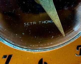 This lot features an Art Deco style 8-day clock manufactured by Seth Thomas in good working condition.