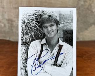 This lot features a signed photograph of actor Richard Thomas as John-boy from the Walton’s with a certificate of authenticity. 