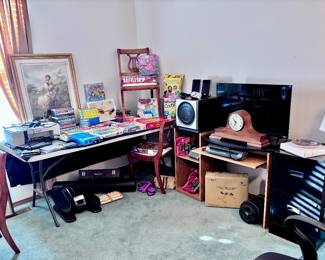 Games, Electronics, Clock, TV, Books, Chairs and Decor
