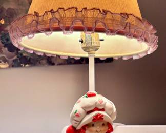 Strawberry Shortcake Lamp