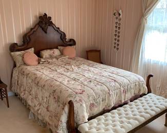 Victorian style bedroom, nice bench