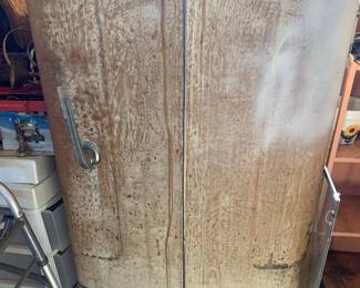 Vintage Westinghouse refrigerator