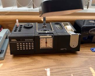 Vintage clock radio light