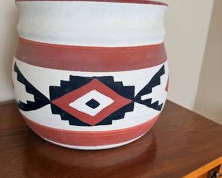 Pueblo style pottery