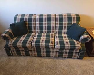 Plaid Sofa  Matching Loveseat with Accent Pillows
