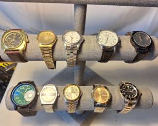 Assorted Mens  Womens Wristwatch Lot  Seiko, Pulsar, Milano  More
