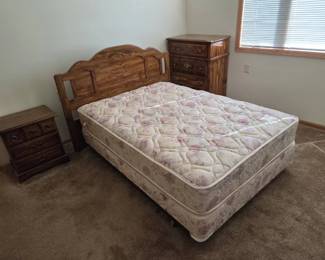 Solid Wood Bedroom Set  Bed, Dresser with Mirror  Nightstand