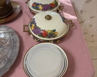 Vintage Cornucopia enamel cookware set EXCELLENT CONDITION 