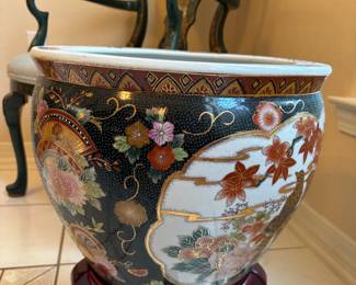 Asian planter Large and heavy 