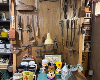 basement tool/workshop room