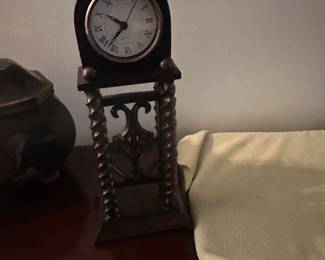 vintage style clock