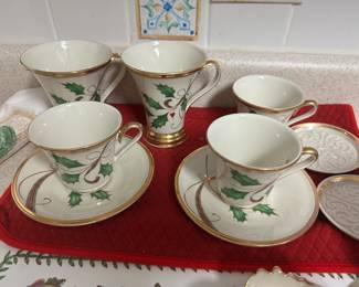 Lenox Holiday Nouveau tableware, 