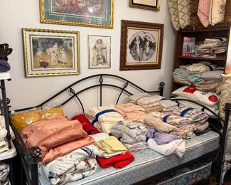 Daybed w/ trundle, art, sheets, blankets