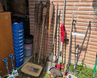 Lawn and garden items
