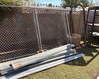 6 panels of chain link $250