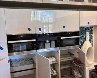 Kitchen showroom decor