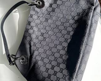 Gucci handbag (authenticated)