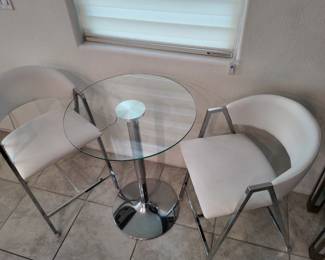 Glass and chrome breakfast table w/chairs