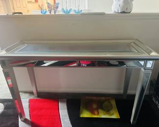 mirrored decorative table