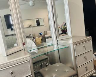 vanity and chair, matches king bed set