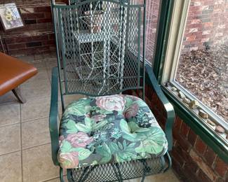 "Bouncy Chair" outdoor lawn furniture