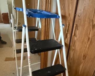 Step ladder