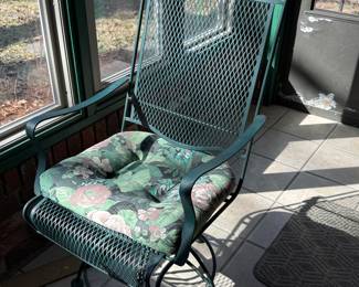 "Bouncy Chair" outdoor lawn furniture