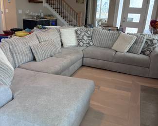 Large sectional 