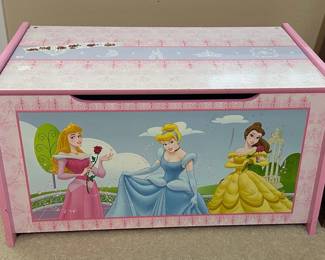 Delta Children Disney Princess Deluxe Toy Box