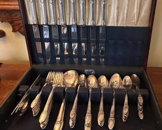 Rogers Bros. First Love Silverplate Flatware Set