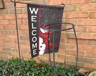 Assorted Yard Decor second image