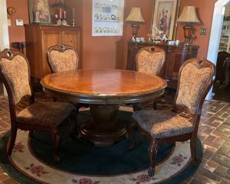 Georgian style 60 in round table featuring radial pattern on top and robust solid pedestal bade
