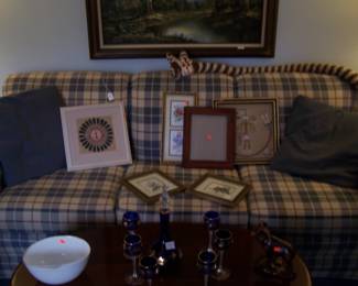 PLAID SOFA & FRAMES