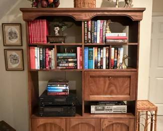 MCM open shelf with bar