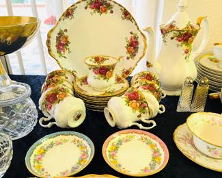 Royal Albert Old Country Roses