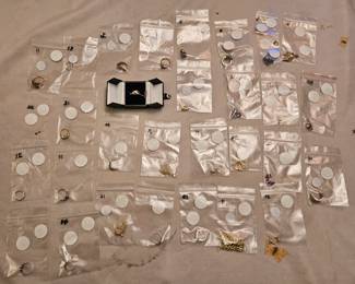 We have a lot of apprised 14k pieces here