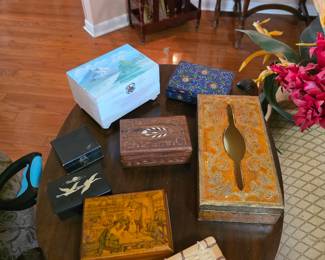 Vintage trinket boxes