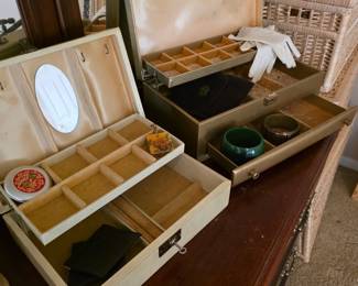 Jewelry boxes