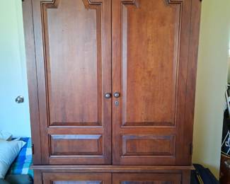 TV/armoire