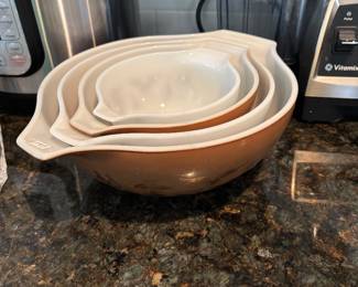 Pyrex Americana in beautiful condition
