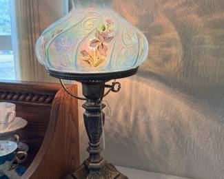 Beautiful Fenton lamp