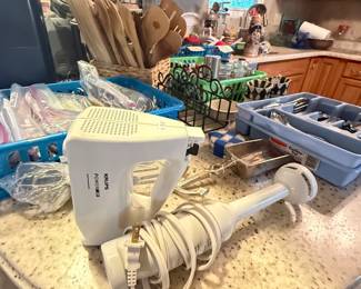 Hand mixer, immersion blender